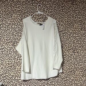 Women’s Sweater!